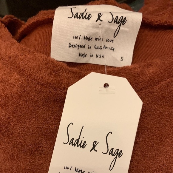 Super Soft LAZY Crop Length Graphic Sweater Top - Picture 5 of 8